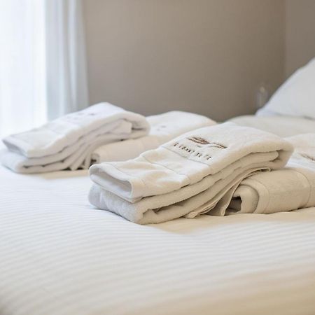 Elegant Suite - Piraeus Ngoại thất bức ảnh