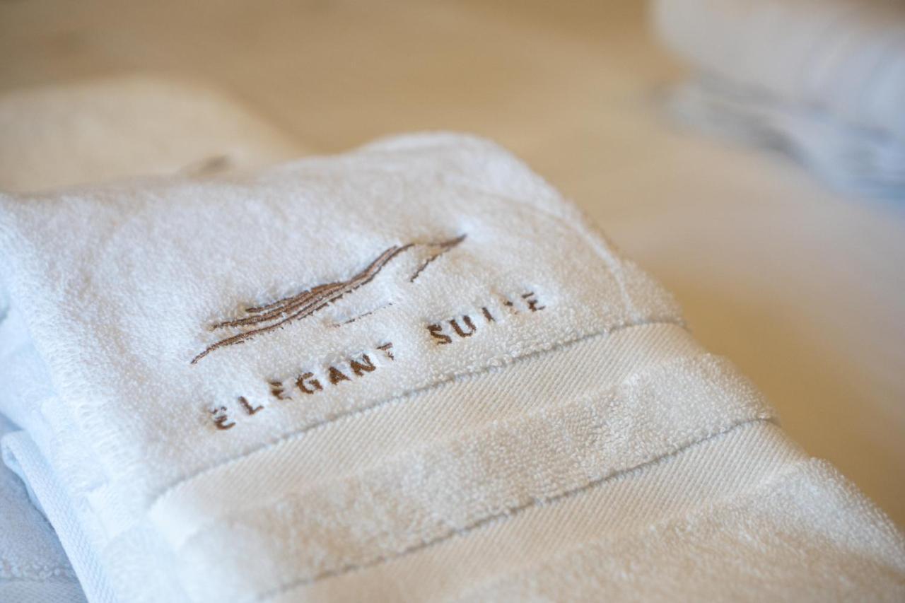 Elegant Suite - Piraeus Ngoại thất bức ảnh